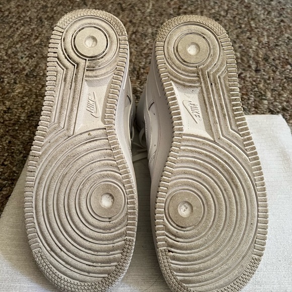 Air Force ones grade school - Picture 2 of 2